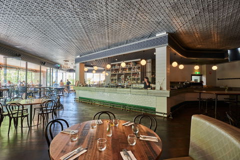 Mayfair Lane Pub And Dining Room - Surfers Paradise Gold Coast 0
