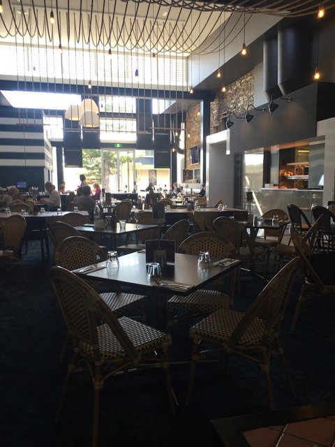 Holdfast Hotel - Surfers Paradise Gold Coast 2