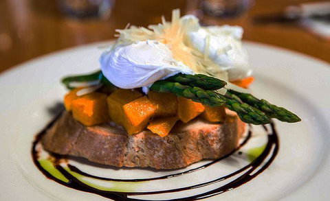 Hong Loch - Surfers Paradise Gold Coast 10