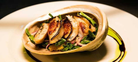 Hong Loch - Surfers Paradise Gold Coast 13