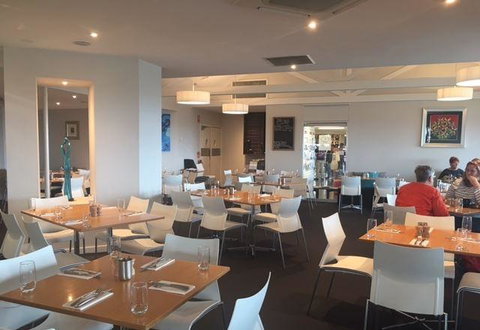 Hong Loch - Surfers Paradise Gold Coast 5