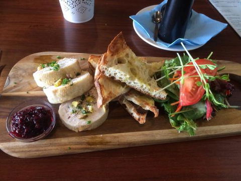 Issi & Co - Surfers Paradise Gold Coast 0