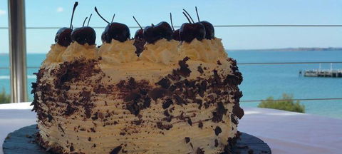 Sams Pizzeria On The Waterfront - Surfers Paradise Gold Coast 1