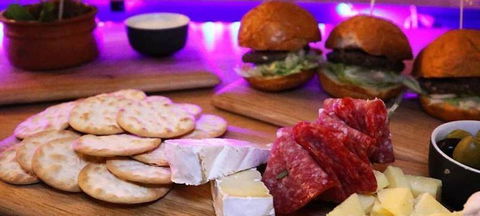 Bluebottle Bar + Kitchen - Surfers Paradise Gold Coast 3