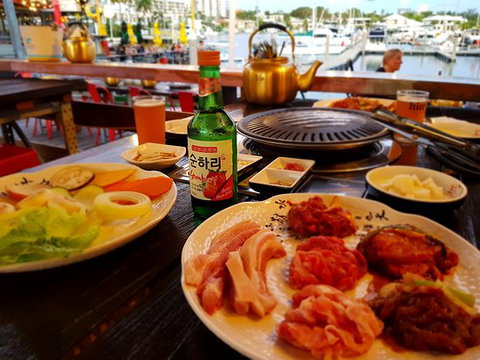 Zzan - Surfers Paradise Gold Coast 0