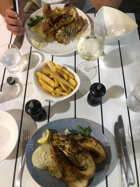 Omeros Bros Seafood Restaurant - Surfers Paradise Gold Coast 1