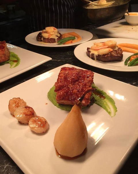 Cottontails Restaurant And Winery - Surfers Paradise Gold Coast 10