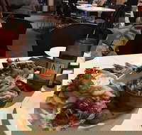 Beachfront Bicheno - Surfers Paradise Gold Coast