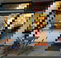 Feed the Dragon - Surfers Paradise Gold Coast