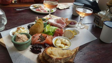 Tasmanian Food & Wine Conservatory - Surfers Paradise Gold Coast 0