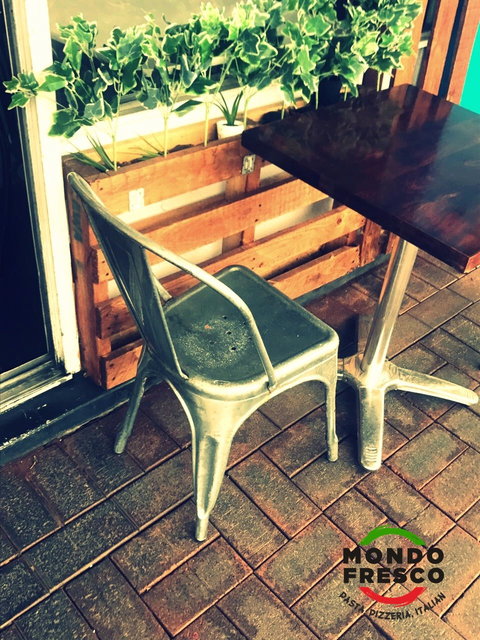 Mondo Fresco Vic Park - Surfers Paradise Gold Coast 5