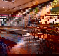 VINA H Cafe And Restaurant - Surfers Paradise Gold Coast