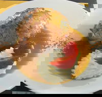 The Hollow Beach Bar and Grill