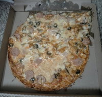 Dongara Pizza Bar  Family Cafe - Surfers Paradise Gold Coast