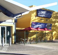 Finsbury Hotel - Surfers Paradise Gold Coast