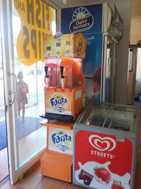 Gilld N Guttd Seafood Place - Surfers Paradise Gold Coast 4