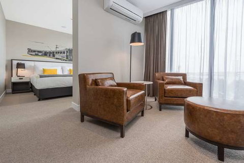 Peppers Docklands - Surfers Paradise Gold Coast 5