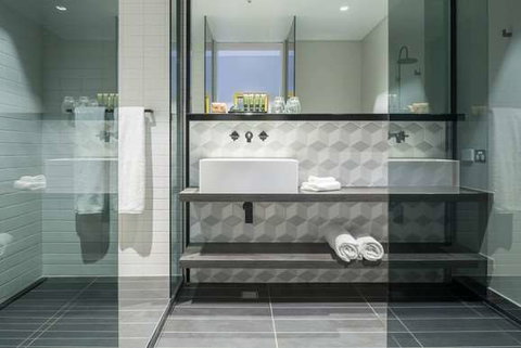 Peppers Docklands - Surfers Paradise Gold Coast 8