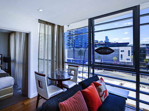 The Sebel Residences Melbourne Docklands - Surfers Paradise Gold Coast 2