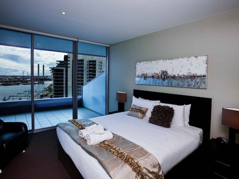The Sebel Residences Melbourne Docklands - Surfers Paradise Gold Coast 10