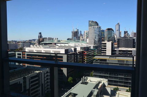 Orange Stay Apartments - Surfers Paradise Gold Coast 4