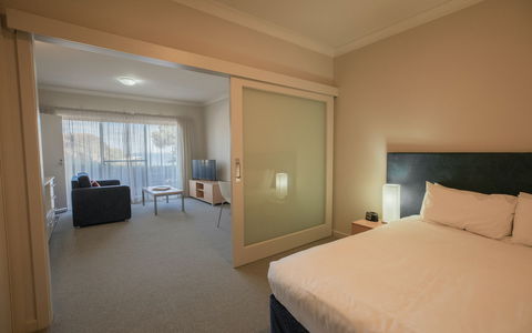 Aurora Ozone Hotel - Surfers Paradise Gold Coast 7