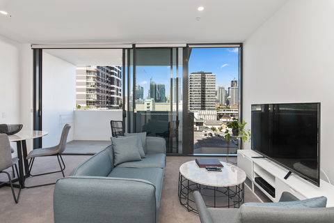 Arise Ivy And Eve - Surfers Paradise Gold Coast 14