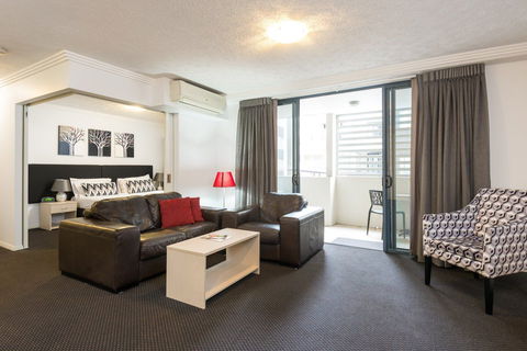Gabba Central Apartments - Surfers Paradise Gold Coast 3