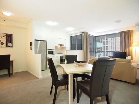 Oaks 212 Margaret - Surfers Paradise Gold Coast 1