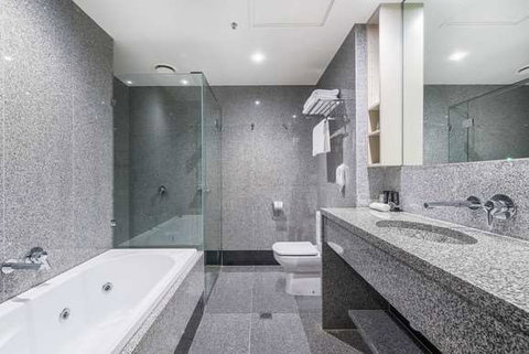 Mantra Tullamarine Hotel - Surfers Paradise Gold Coast 3