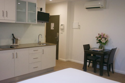 Quest Canberra - Surfers Paradise Gold Coast 8