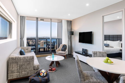 Meriton Serviced Apartments North Sydney - Surfers Paradise Gold Coast 10