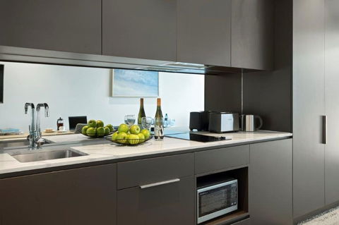 Quest North Sydney - Surfers Paradise Gold Coast 13