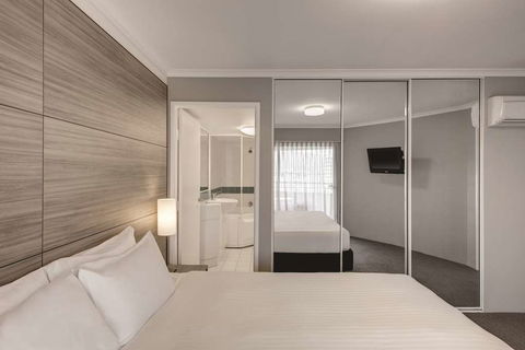 Adina Serviced Apartments James Court - Surfers Paradise Gold Coast 10