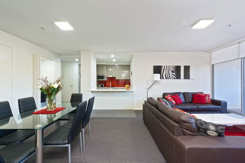 Astra Apartments North Sydney - Surfers Paradise Gold Coast 8