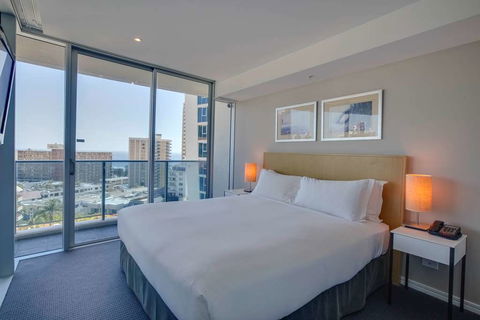 Hilton Surfers Paradise Hotel - Surfers Paradise Gold Coast 4