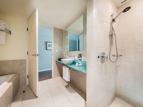 PARKROYAL Melbourne Airport - Surfers Paradise Gold Coast 5