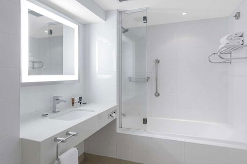 Amora Hotel Brisbane - Surfers Paradise Gold Coast 6