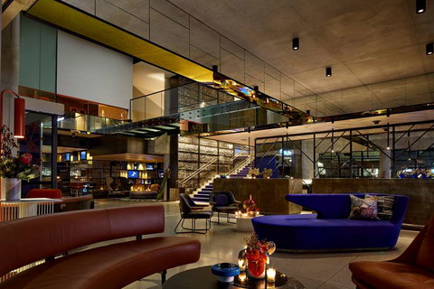 QT Melbourne - Surfers Paradise Gold Coast 2