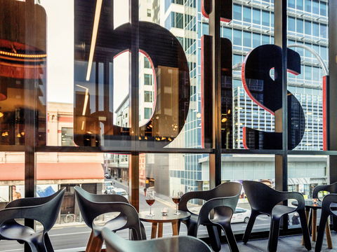 Ibis Adelaide - Surfers Paradise Gold Coast 1