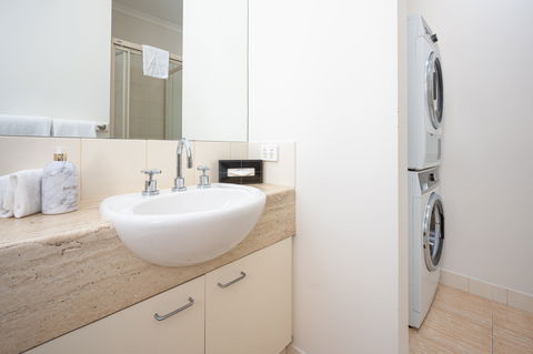 Aligned Corporate Residences Kew - Surfers Paradise Gold Coast 3
