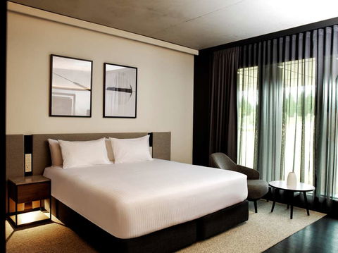 A By Adina Canberra - Surfers Paradise Gold Coast 7