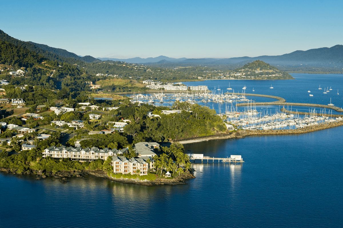 Airlie Beach QLD Surfers Paradise Gold Coast