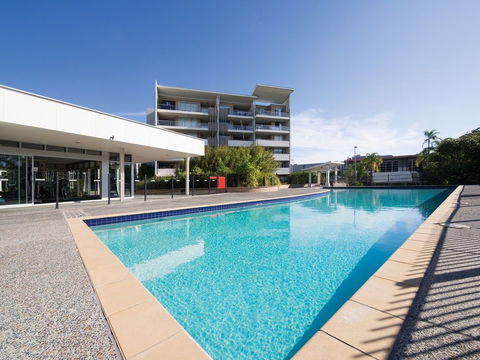 Oaks Mews - Surfers Paradise Gold Coast 3