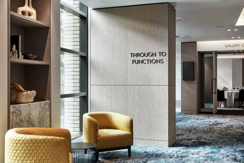 Crowne Plaza Sydney Darling Harbour - Surfers Paradise Gold Coast 8