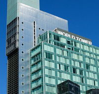 Meriton Suites World Tower - Surfers Paradise Gold Coast