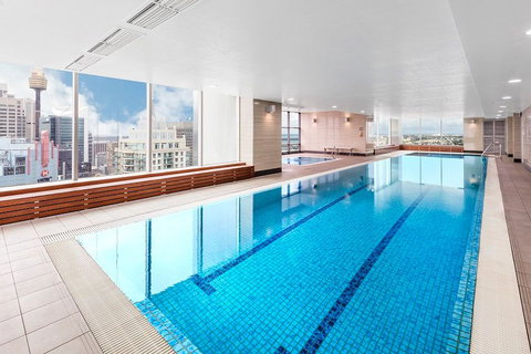 Meriton Suites World Tower - Surfers Paradise Gold Coast 3