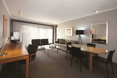 Adina Apartment Hotel Sydney Town Hall - Surfers Paradise Gold Coast 5