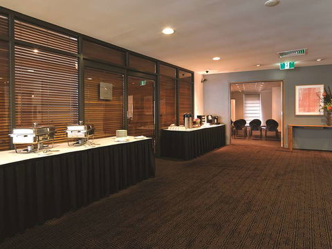 Adina Apartment Hotel Sydney Town Hall - Surfers Paradise Gold Coast 13
