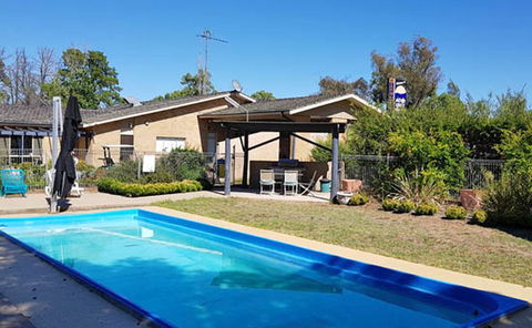 Amber Court Motor Inn - Surfers Paradise Gold Coast 2